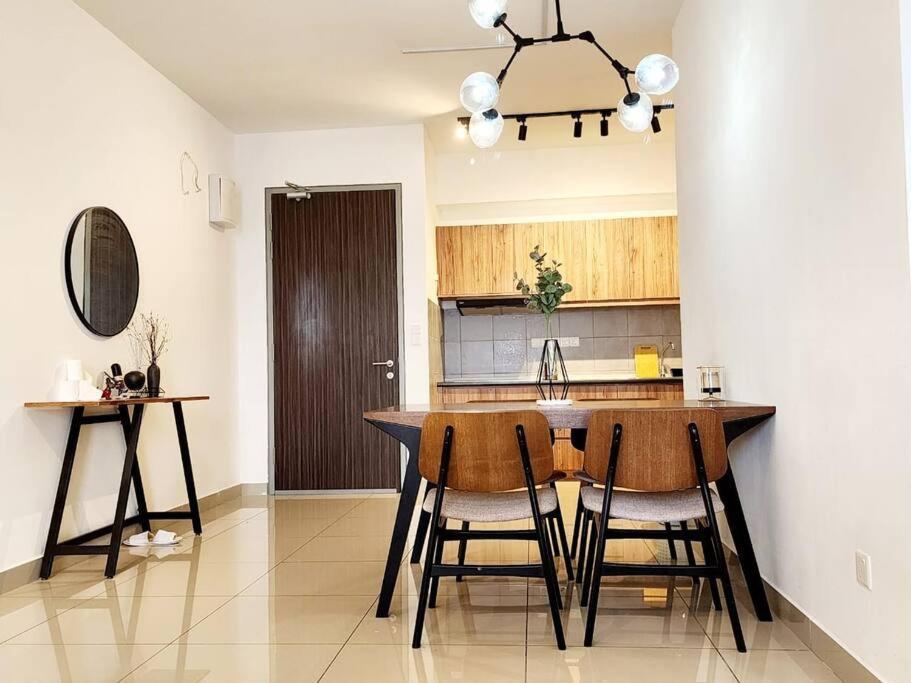 Spacious 3 Bedroom At Cheras Maluri Mrt A48 * Kuala Lumpur